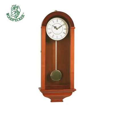 Oblúkové nástenné hodiny